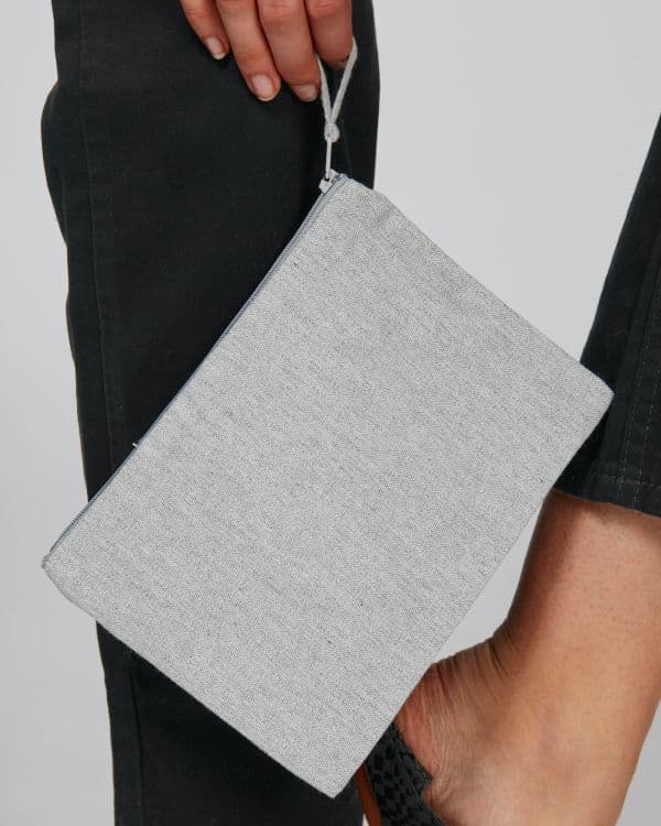 Pencil Case Stanley/Stella porté, coloris Heather Grey