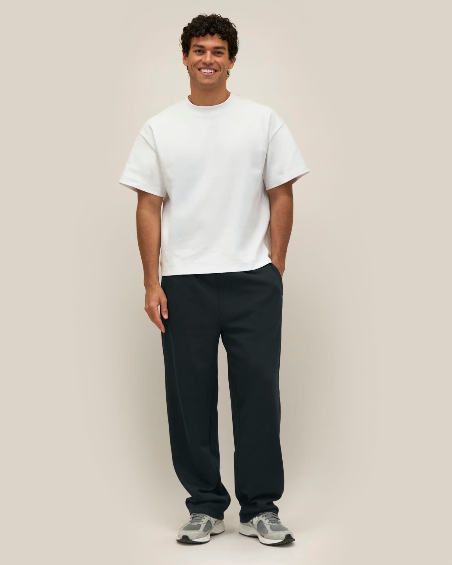 Needer — customisable Bottoms by Stanley/Stella