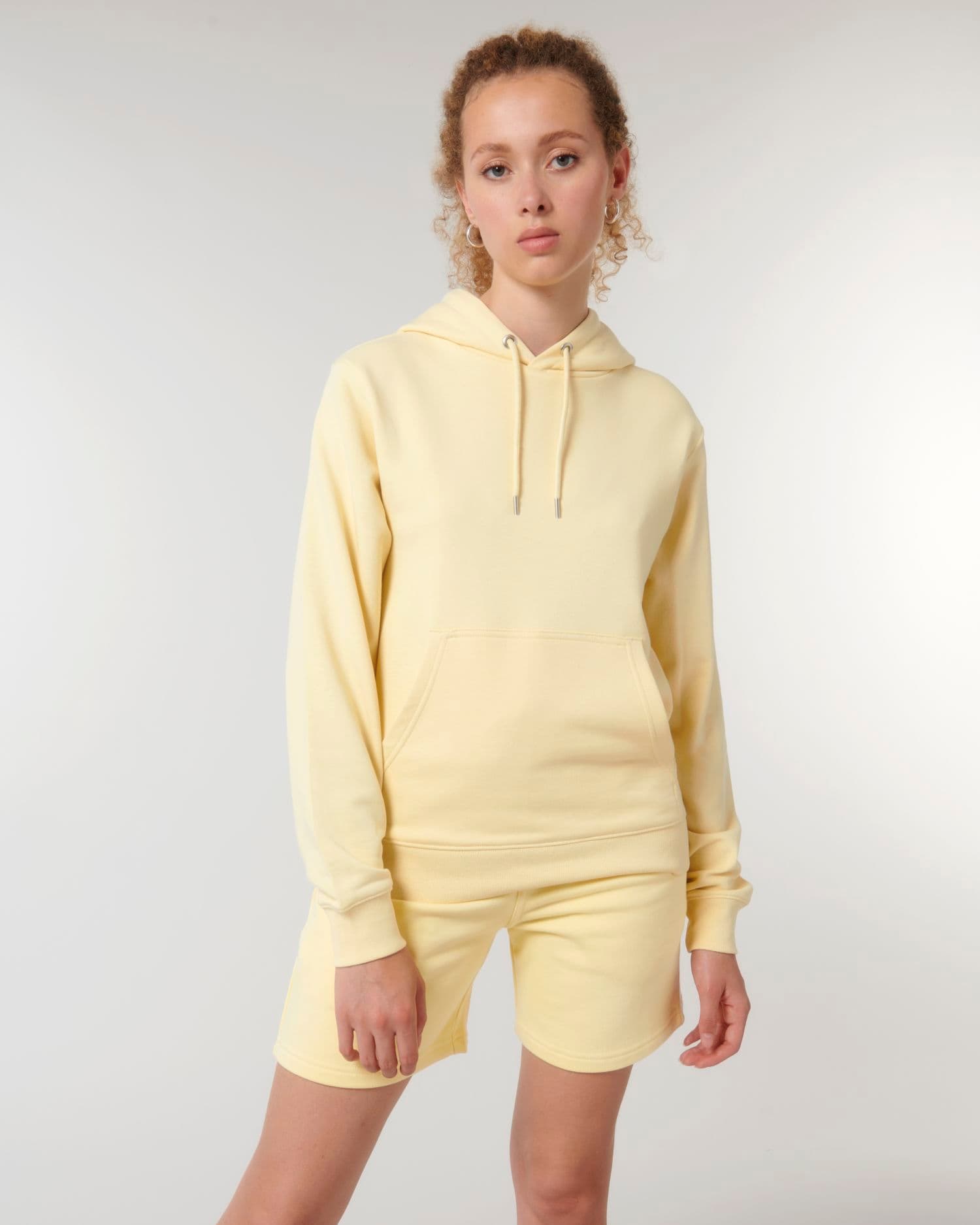 Archer Stanley/Stella worn, colour Butter