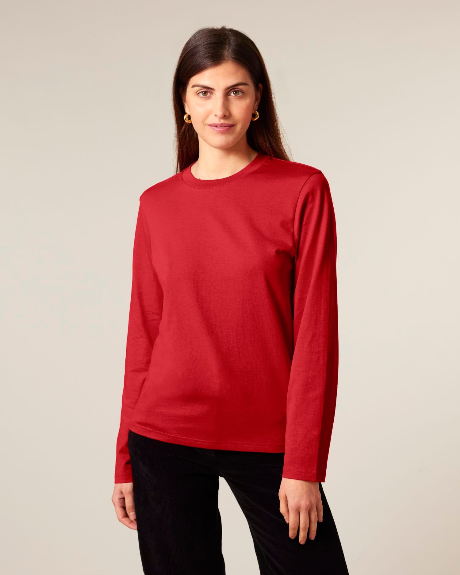Creator 2.0 Long Sleeve Stanley/Stella porté, coloris Red