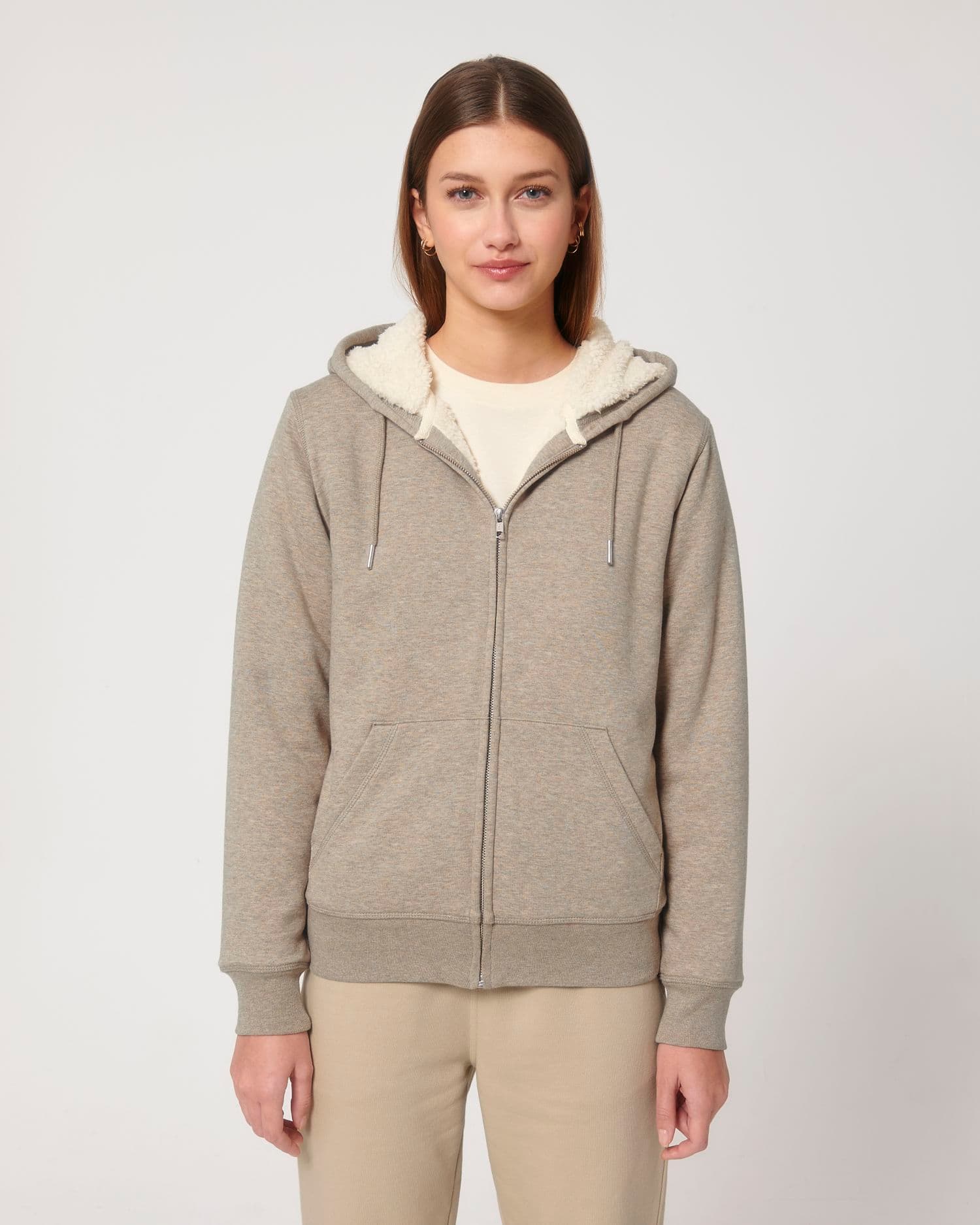 Hygger Sherpa Stanley/Stella gedragen, kleur Heather Sand