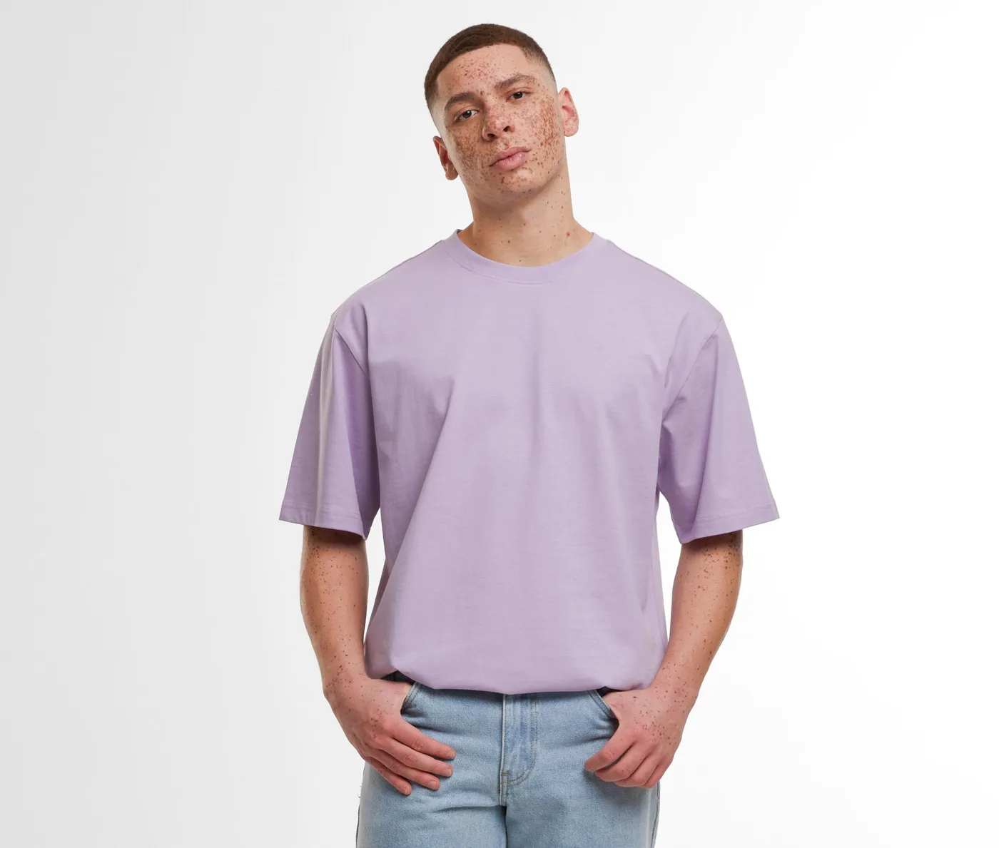 Loose Fit Tee — T-shirts Build Your Brand à personnaliser