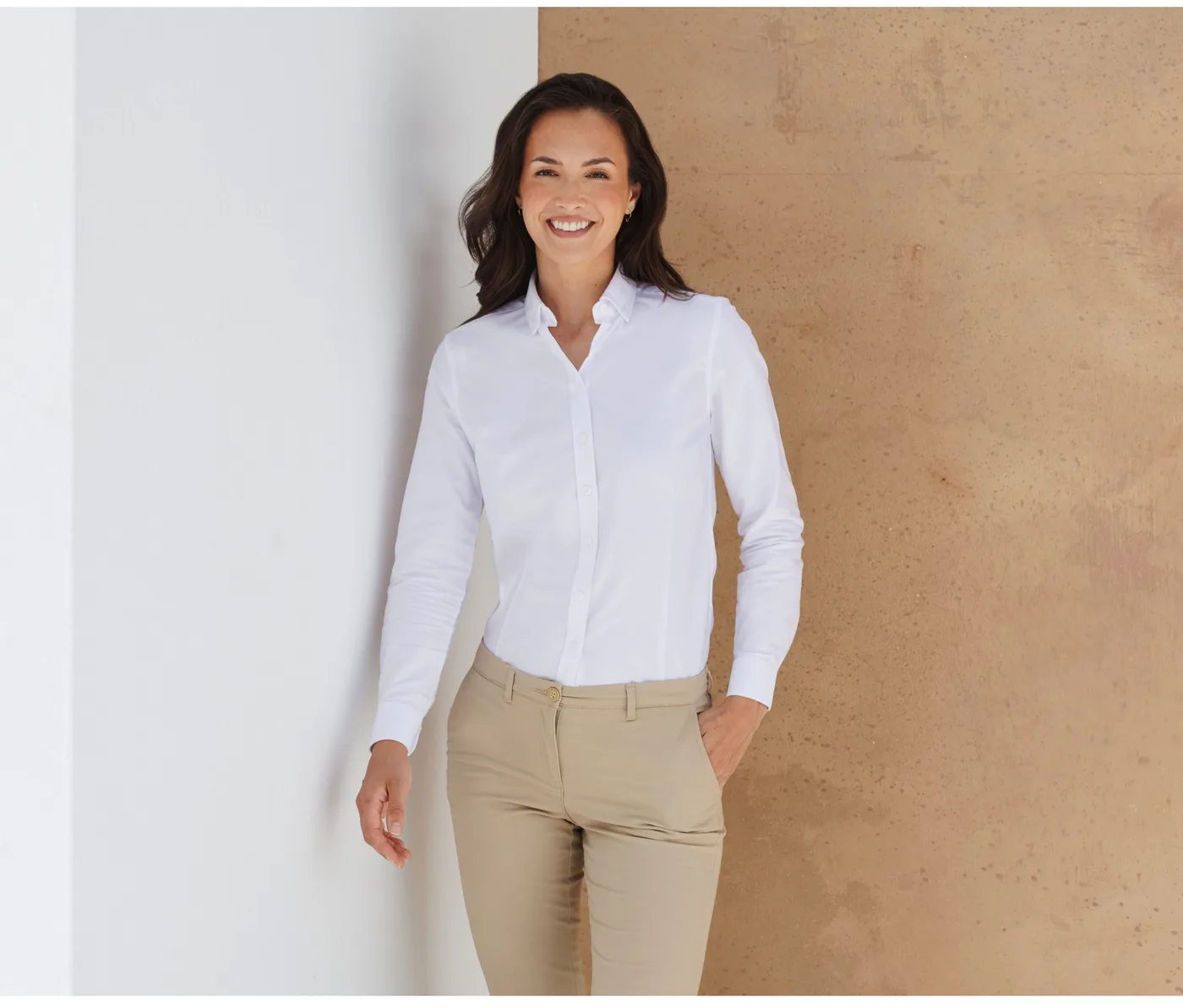 Ladies’ Modern Long Sleeved Shirt - Regular Fit — Chemises Henbury à personnaliser