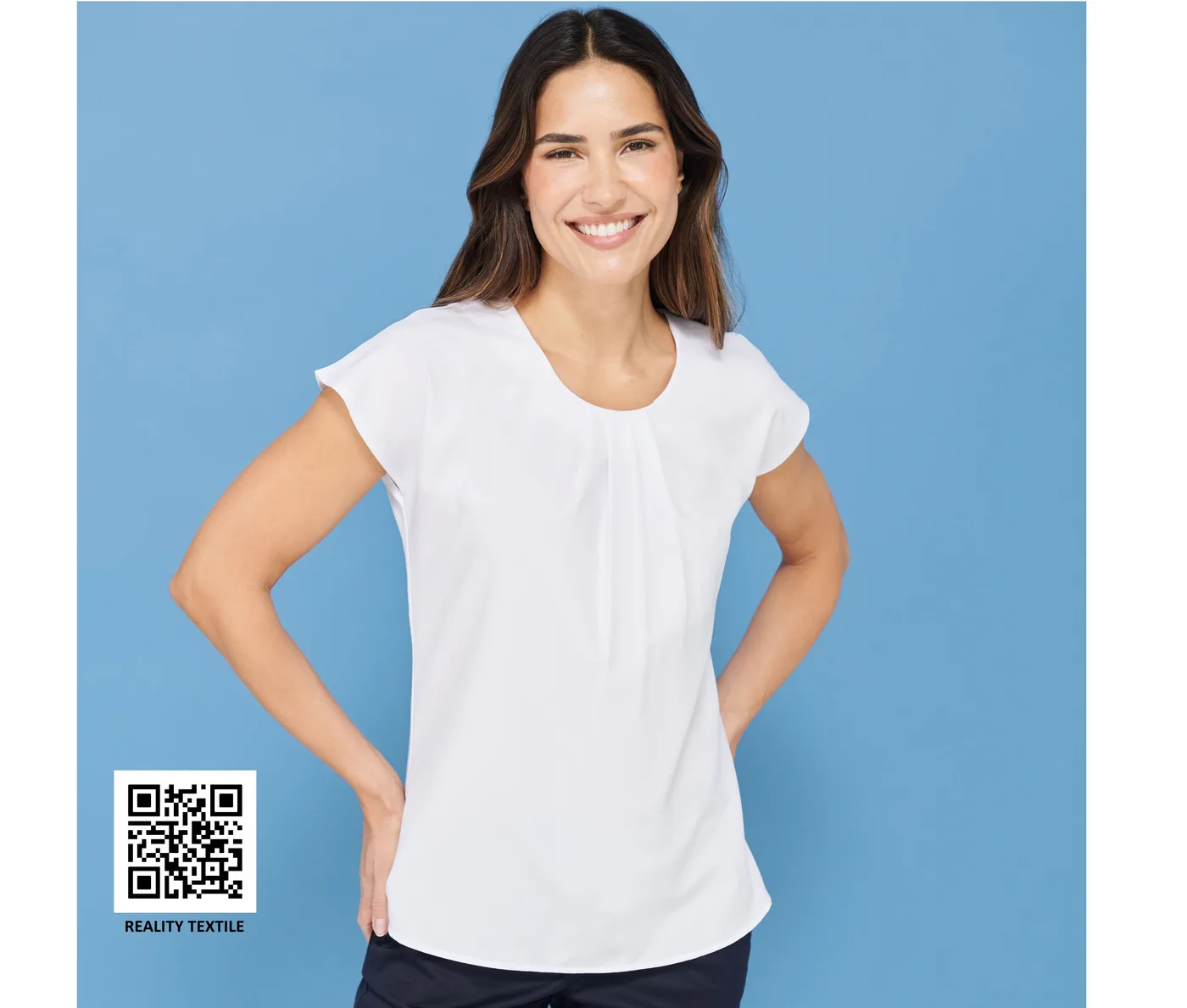 Ladies' Pleat Front Short Sleeved Blouse — Chemises Henbury à personnaliser