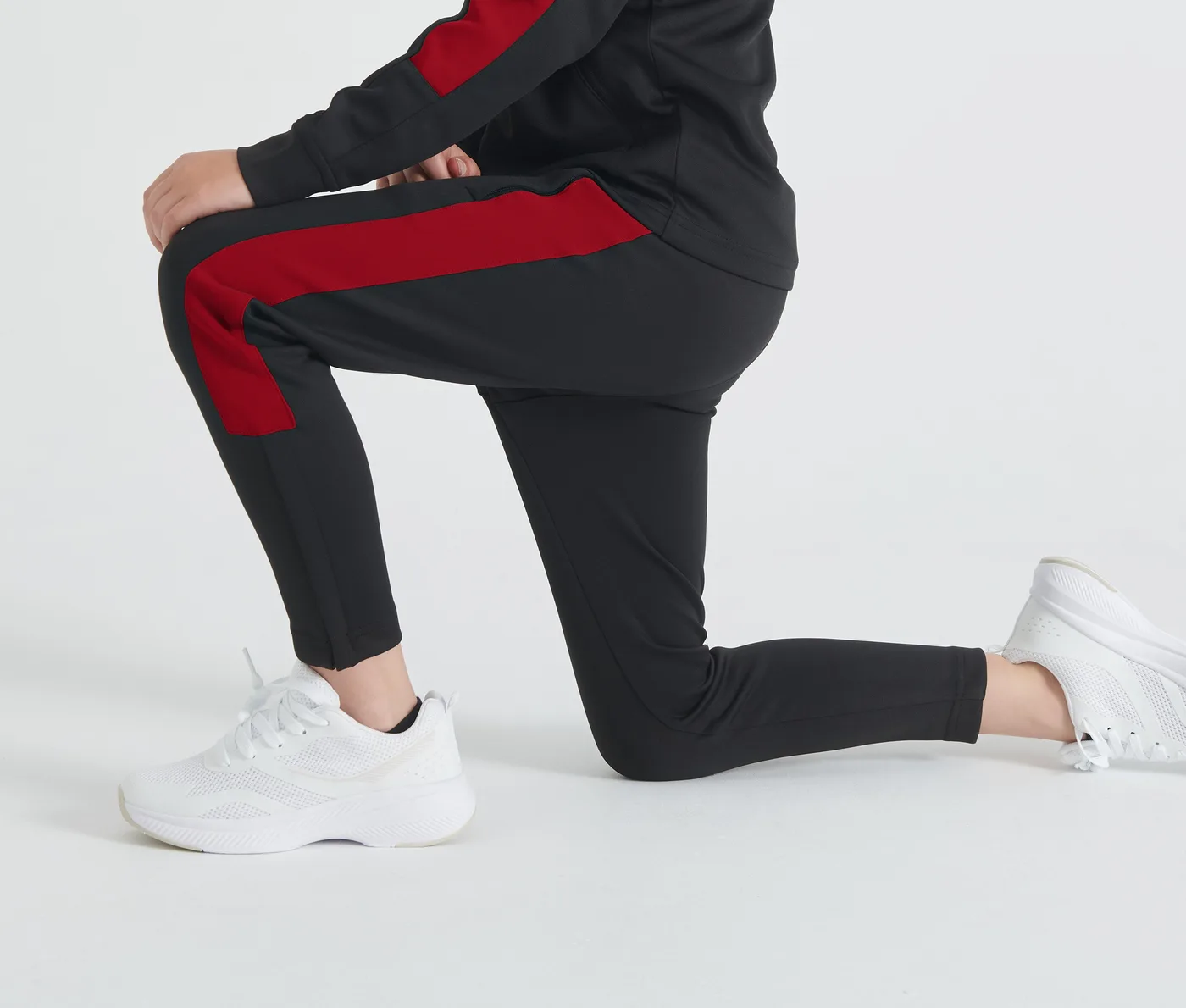 Kid's Slim Leg Knitted Tracksuit Pants — Bas Finden & Hales à personnaliser