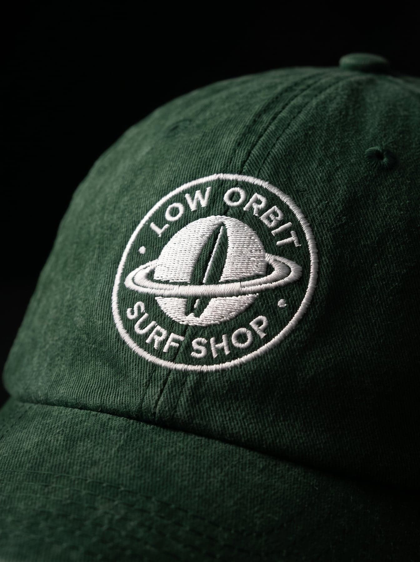 Le marquage — Beechfield Low Profile Vintage Cap Vintage Bottle Green, broderie au cœur, devant